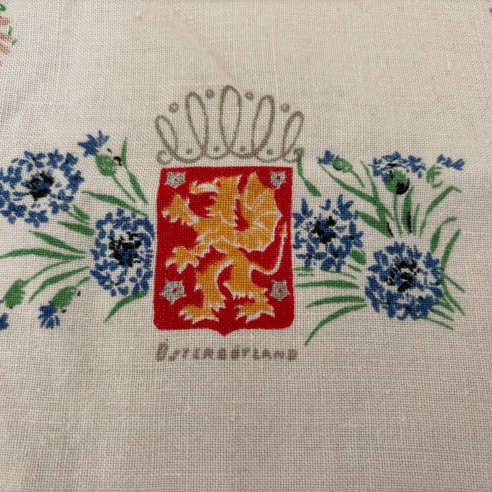 Vintage Swedish printed tablecloth featuring provincial coats of arms and floral - Picture 4 of 9